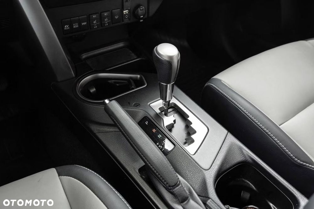 Toyota RAV4 2.5 Hybrid Executive 4x4 - 18