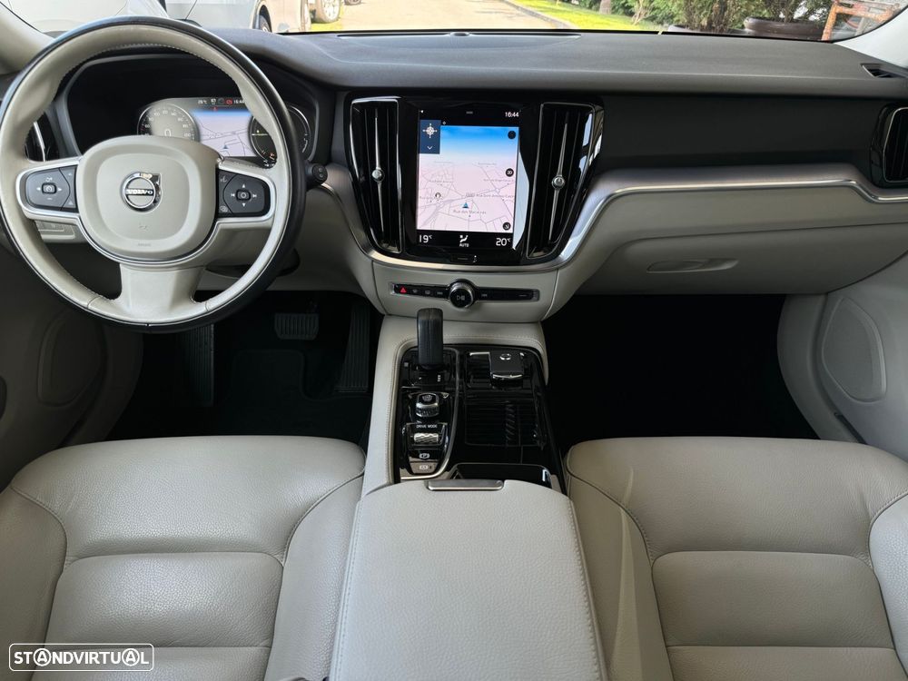 Volvo V60 2.0 T6 AWD TE Inscription Expression - 24