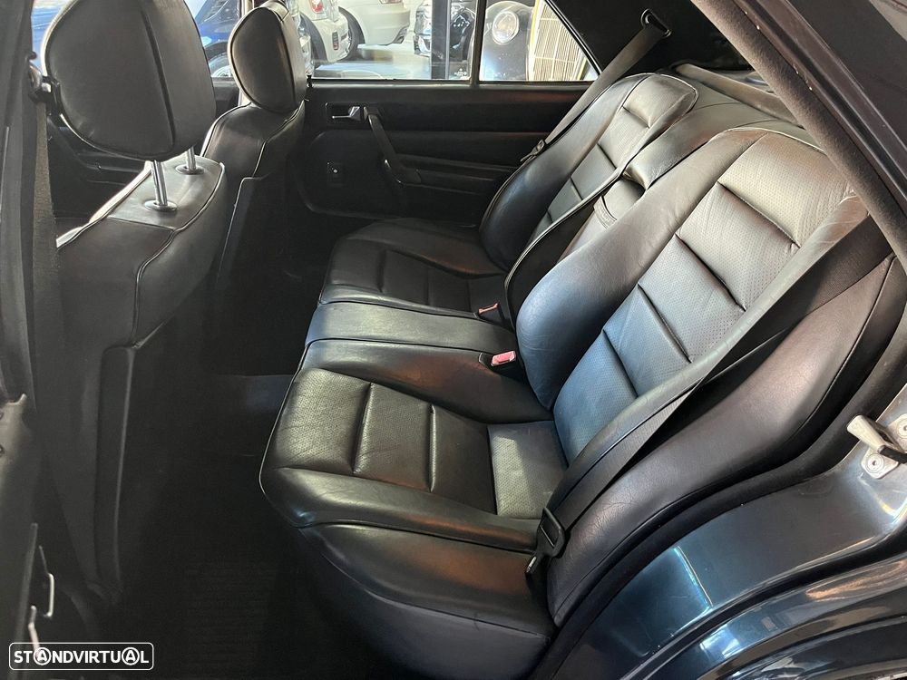 Mercedes-Benz 190 E 2.3 16V - 15