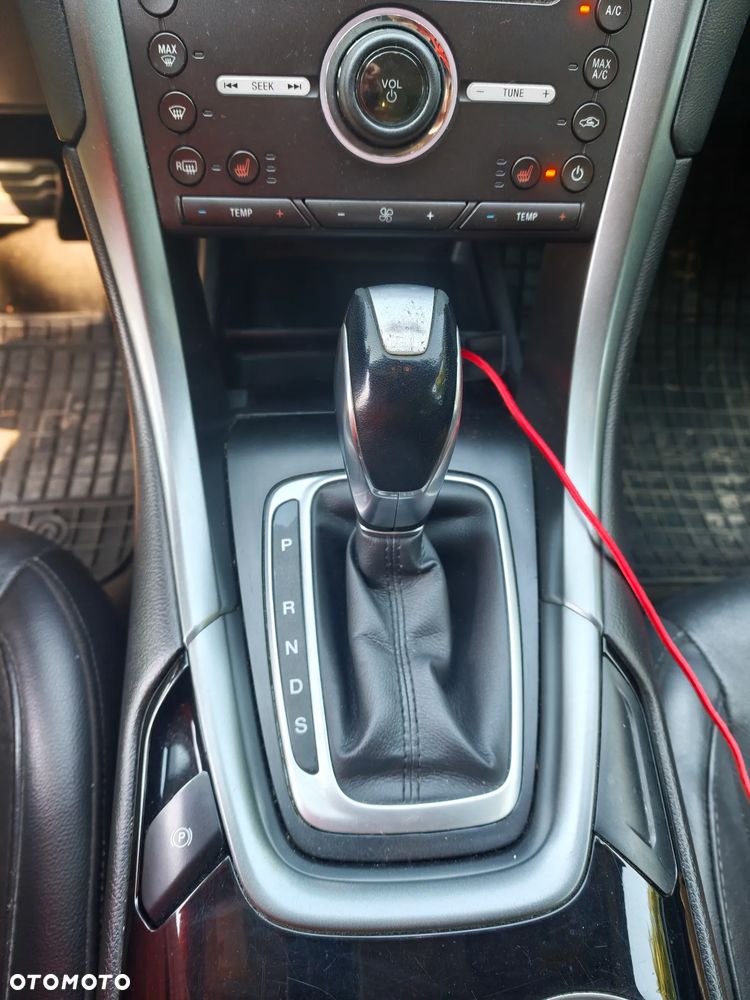 Ford Fusion - 31