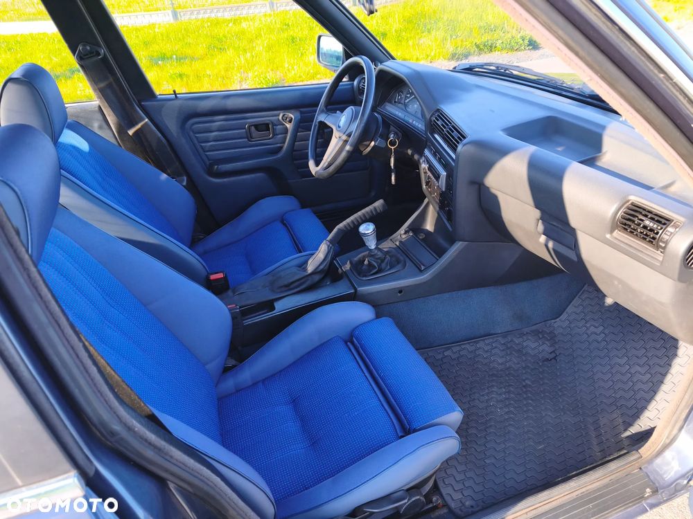 BMW Seria 3 - 23