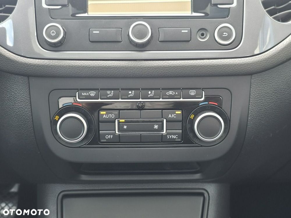 Volkswagen Tiguan - 15