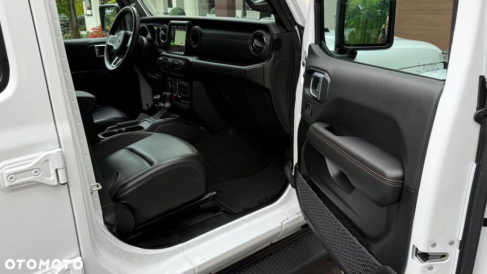 Jeep Wrangler - 37