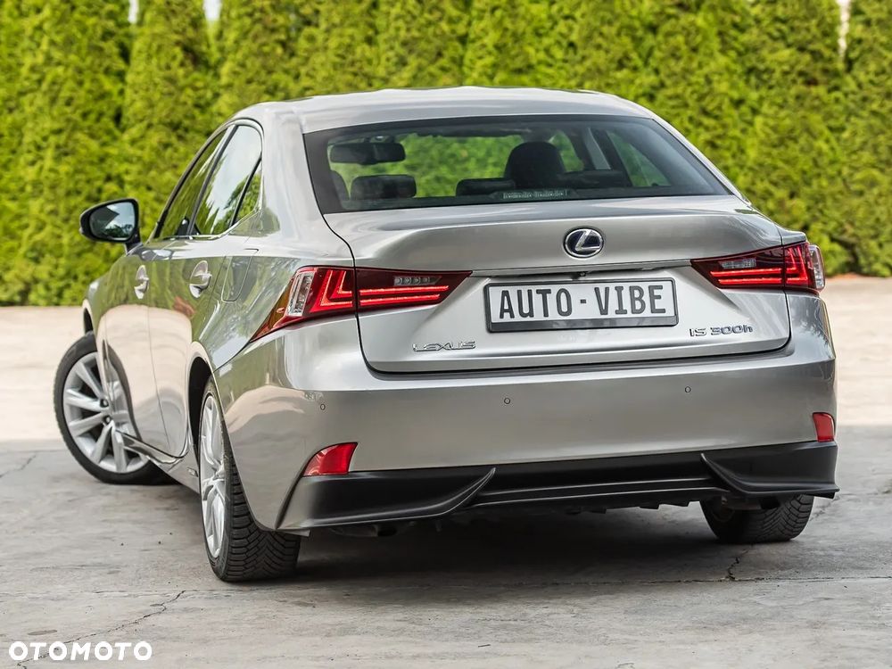 Lexus IS Luxury Line - 8