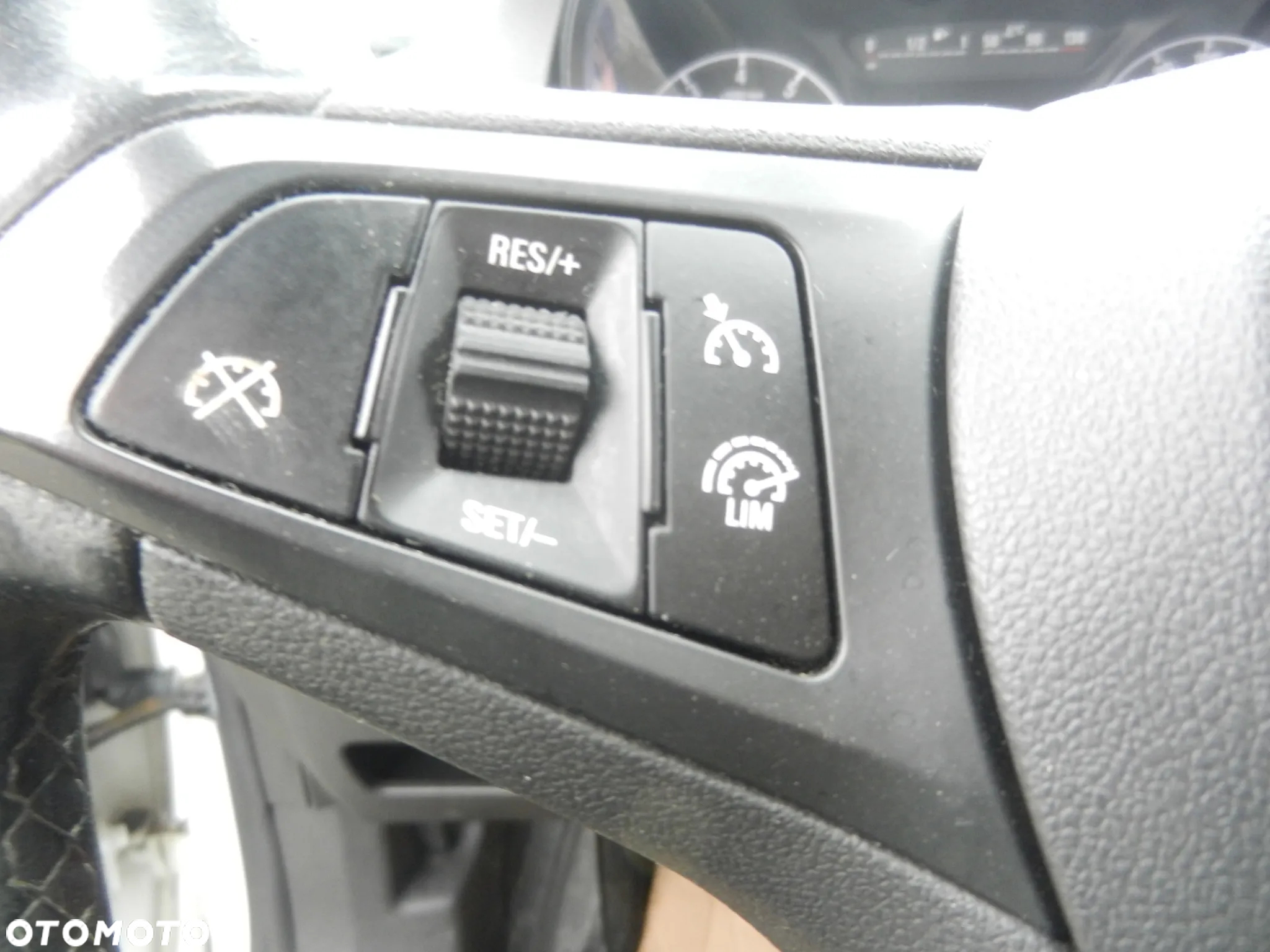Opel corsa van - 20