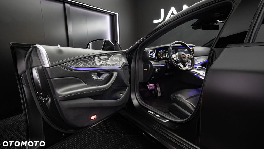 Mercedes-Benz AMG GT 43 4-Matic+ - 35