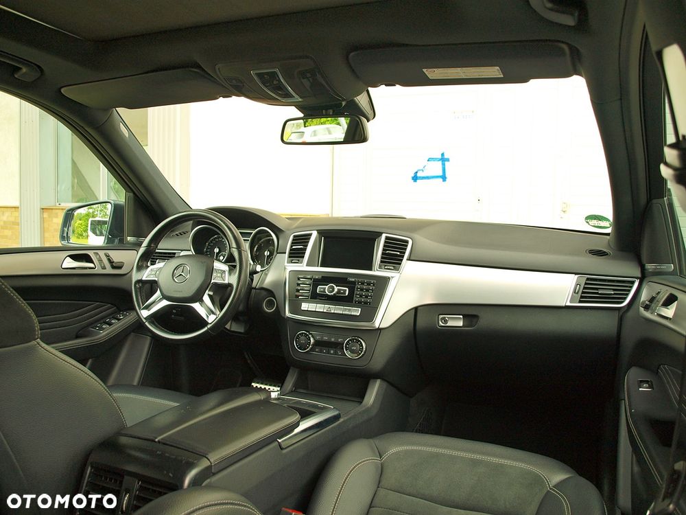 Mercedes-Benz ML - 11