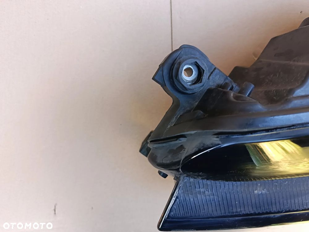 Full Led przedni lewy Skoda Octavia IV 4 lampa 5E4941015 - 3
