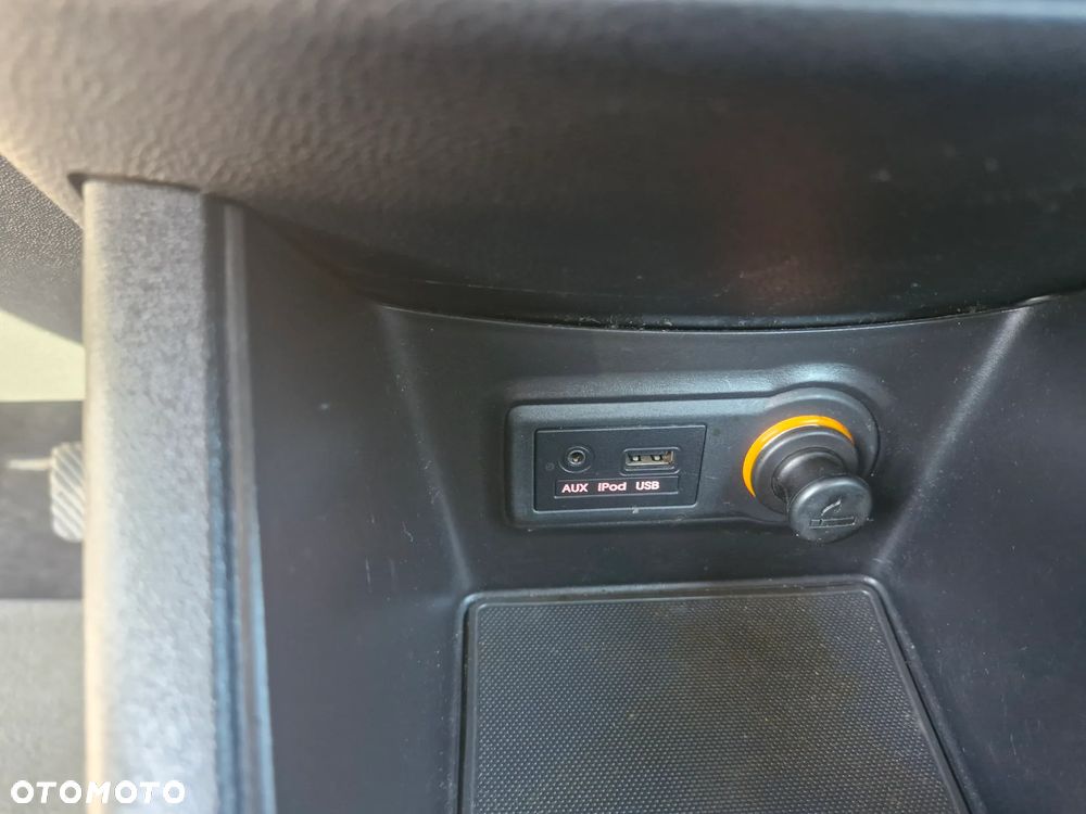 Kia Venga 1.6 CVVT Black Collection - 31