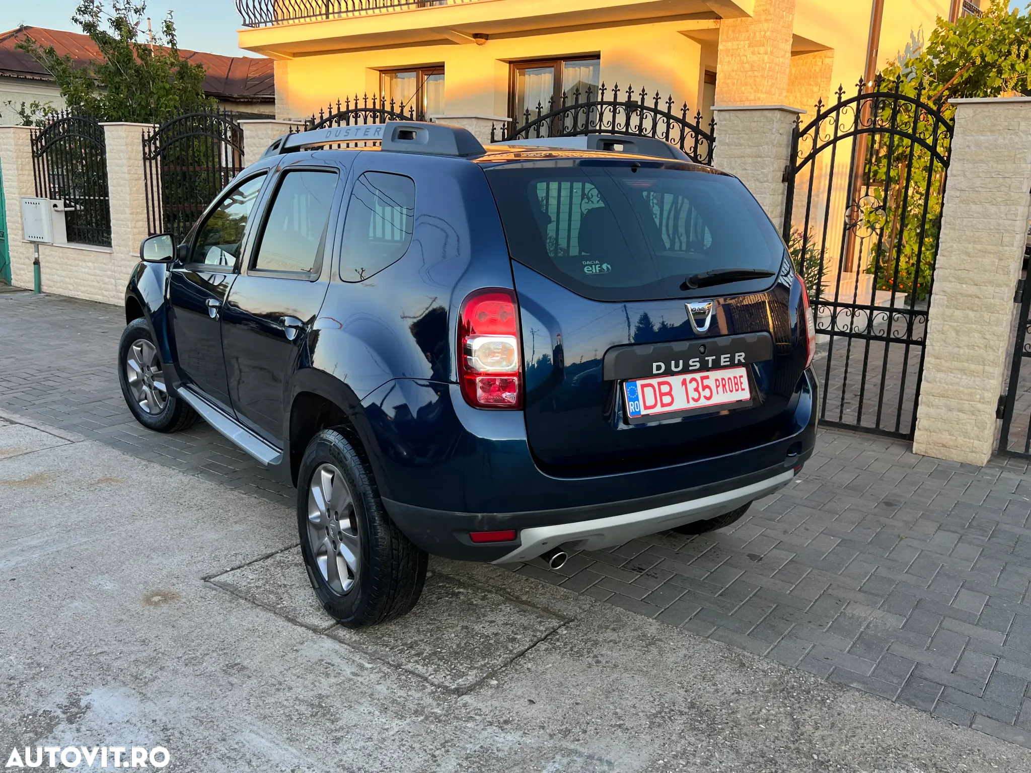 Dacia Duster 1.6 SCe Essential - 17