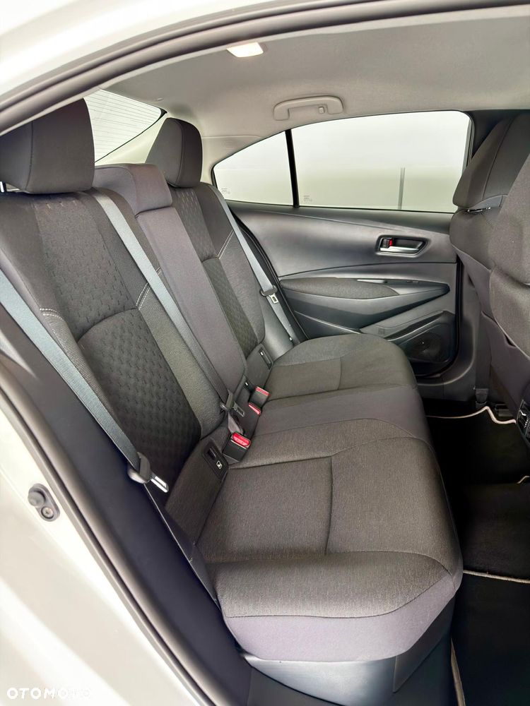 Toyota Corolla 1.8 Hybrid Comfort - 18