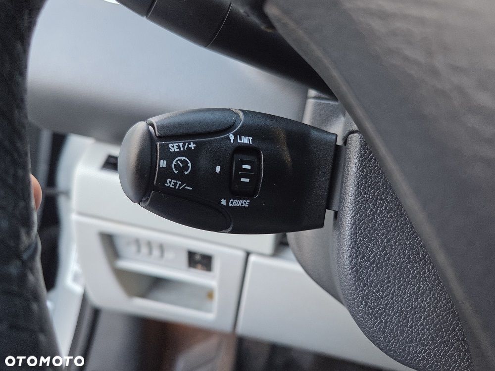 Peugeot 3008 2.0 HDi Premium+ - 24