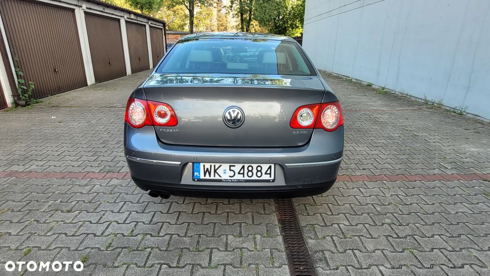 Volkswagen Passat - 3