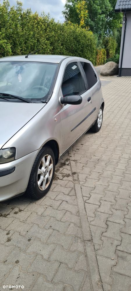 Fiat Punto 1.2 16V ELX - 2