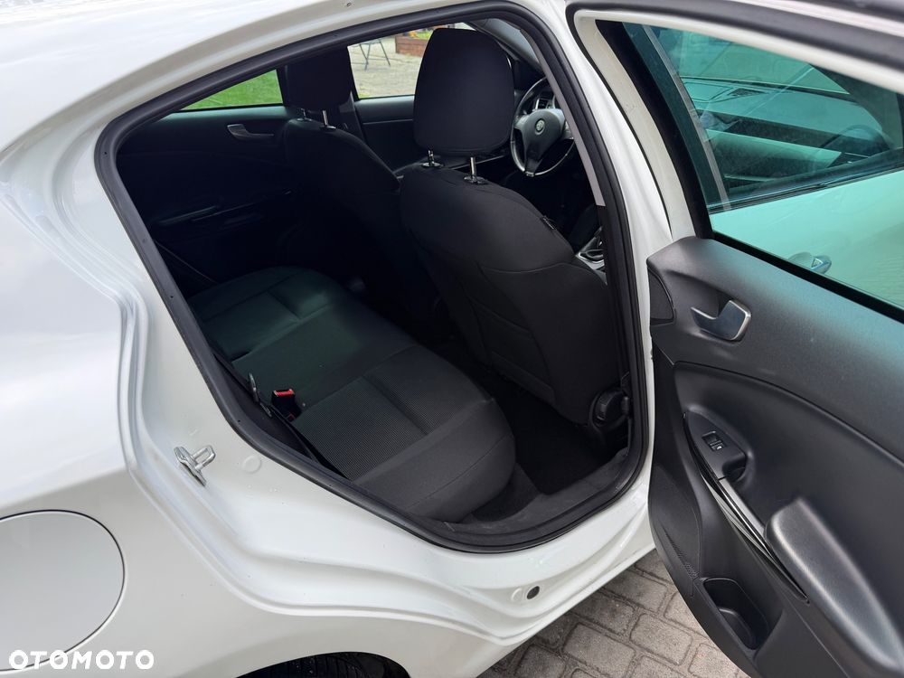 Alfa Romeo Giulietta 1.6 JTDM Distinctive - 6