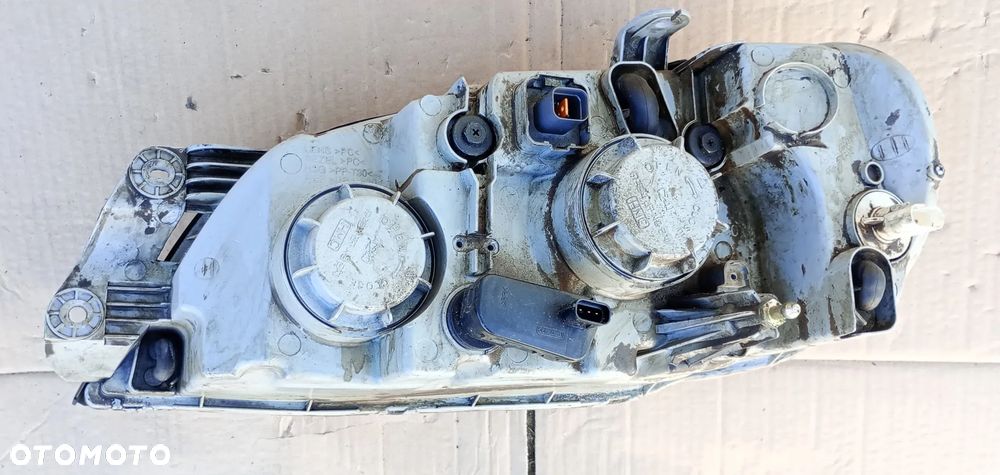 Reflektor prawy Lampa prawa Kia Carnival 2001- - 4