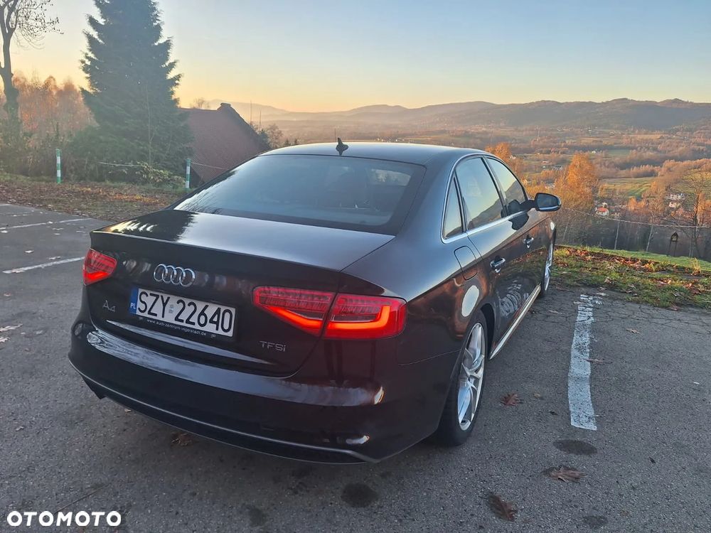 Audi A4 Limousine 1.8 TFSI S line Sportpaket - 12