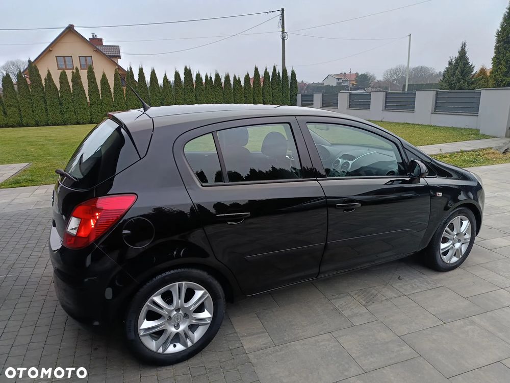 Opel Corsa 1.4 16V Color Edition - 12