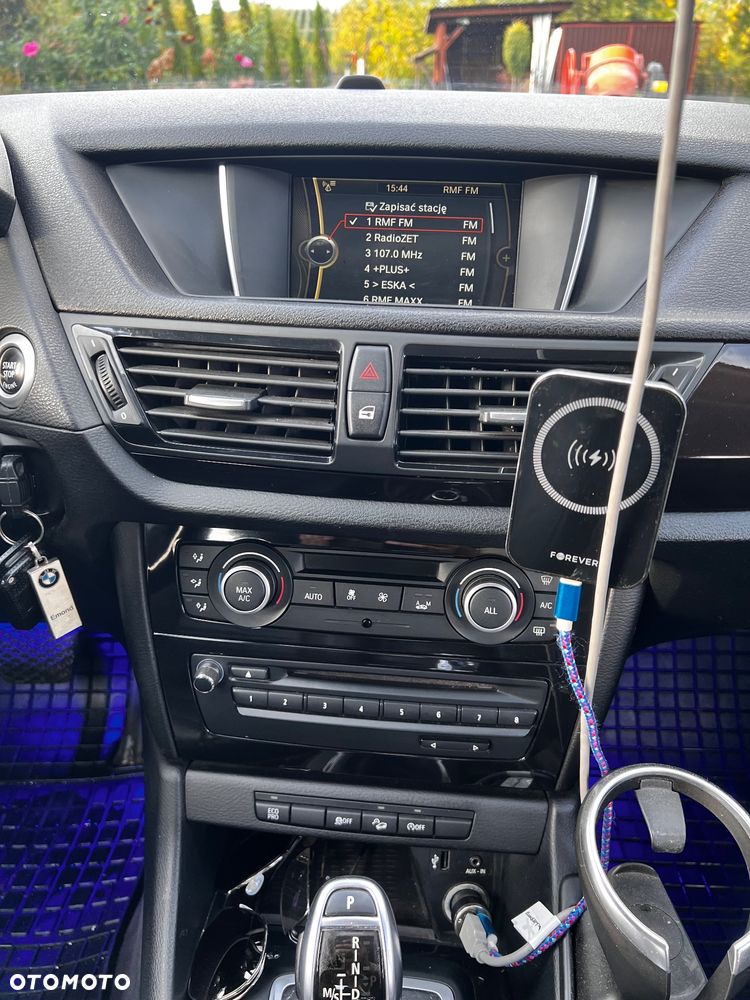 BMW X1 xDrive18d - 11
