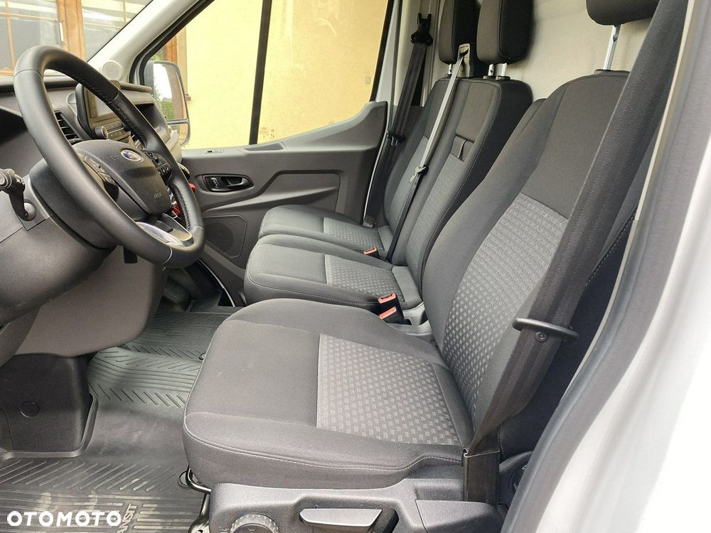 Ford Transit - 13