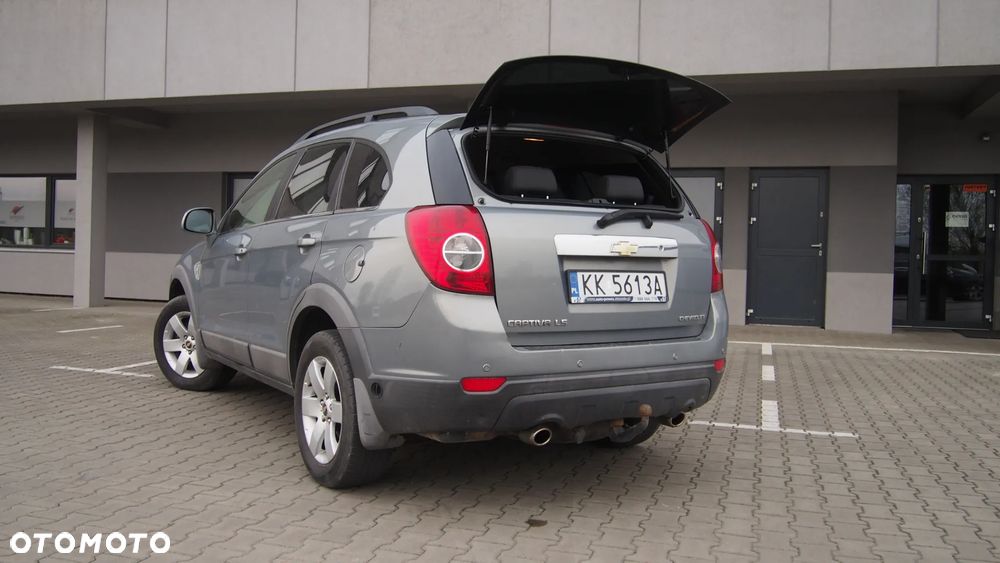 Chevrolet Captiva 2.4 2WD 7 Sitzer LS Family Edition - 16