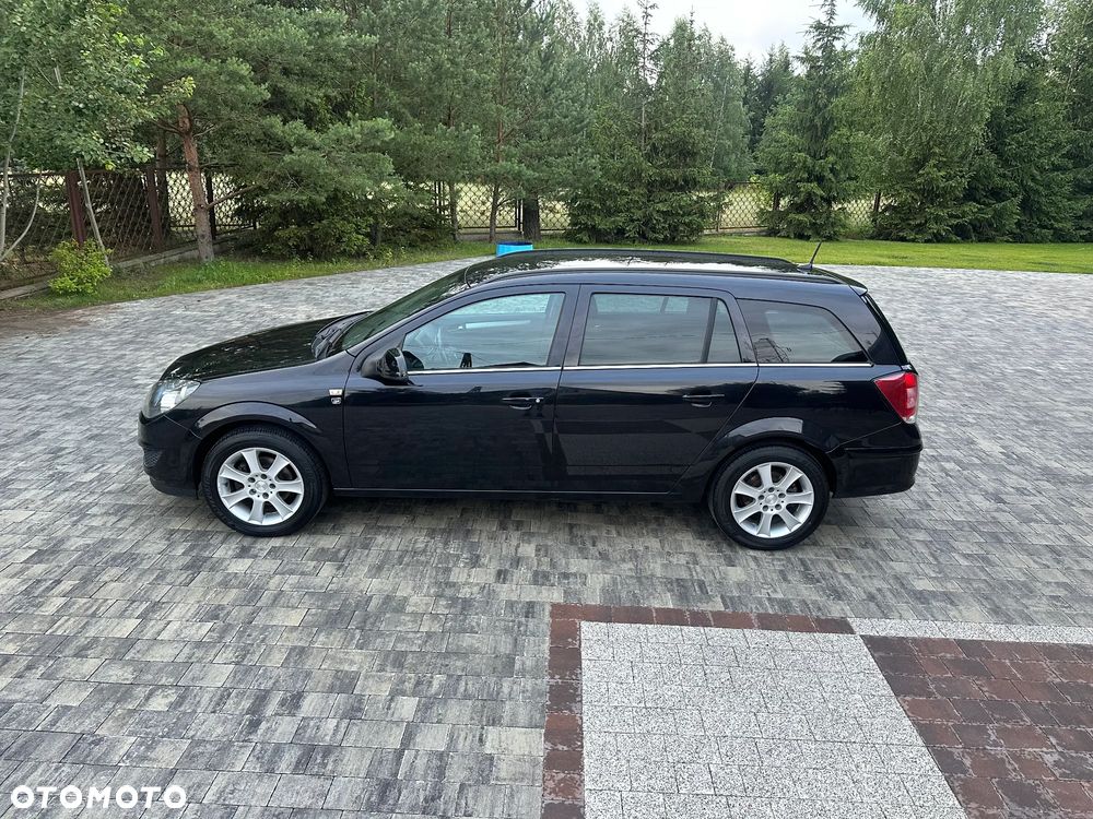 Opel Astra 1.6 Edition 111 Jahre - 2