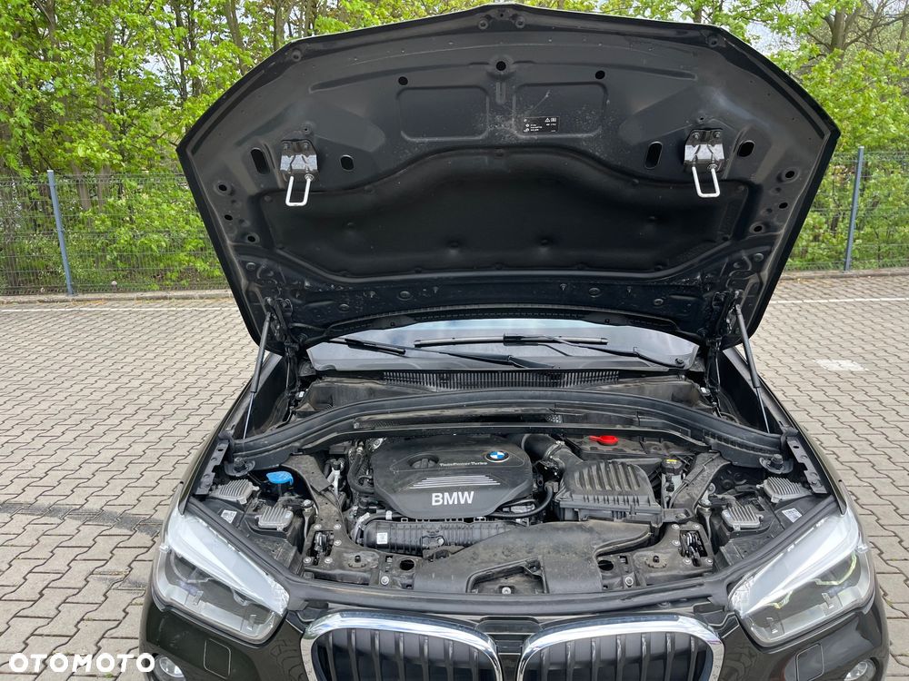 BMW X1 xDrive20i GPF Advantage sport - 10