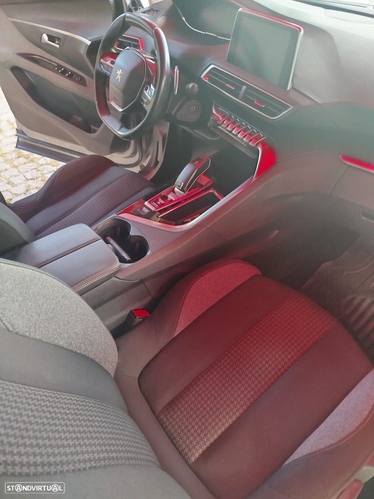 Peugeot 5008 1.5 BlueHDi Active Pack EAT8 - 5