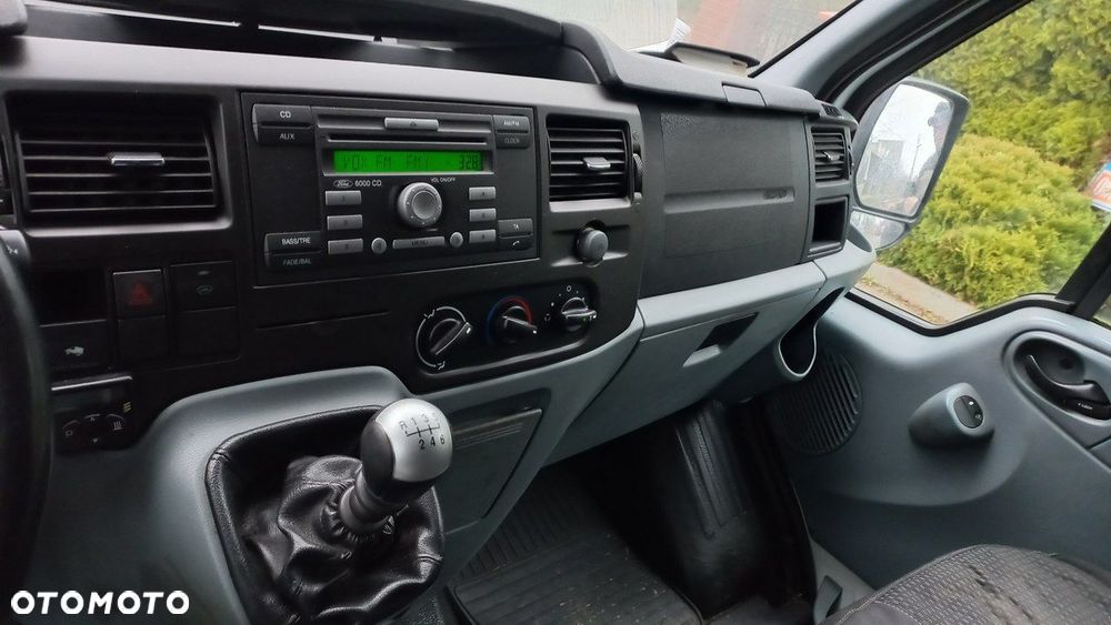 Ford Transit - 16