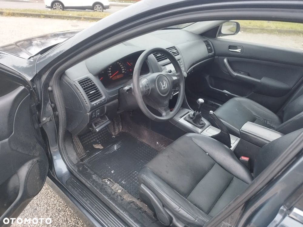 Honda Accord 2.0 Comfort - 10