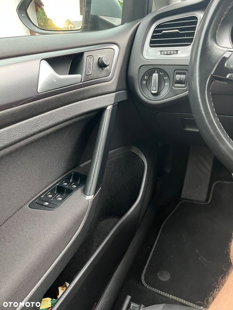 Volkswagen Golf 1.6 TDI BlueMotion Technology Lounge - 22