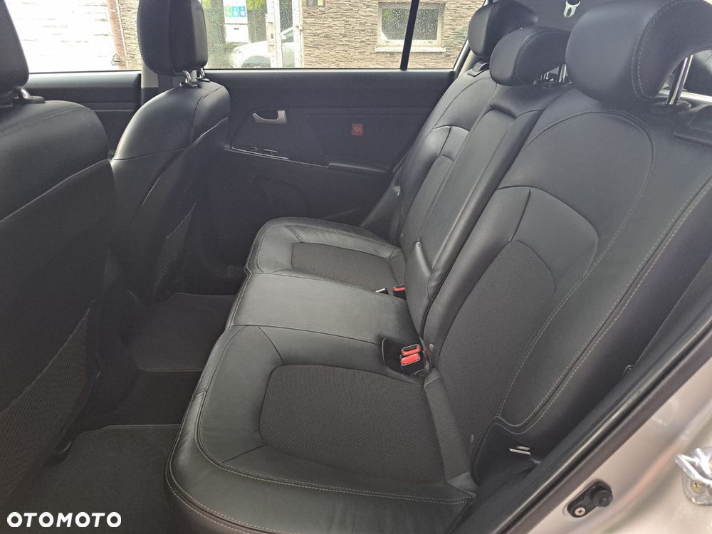 Kia Sportage 2.0 CVVT 4WD Automatik Fifa World Cup Ediition - 9