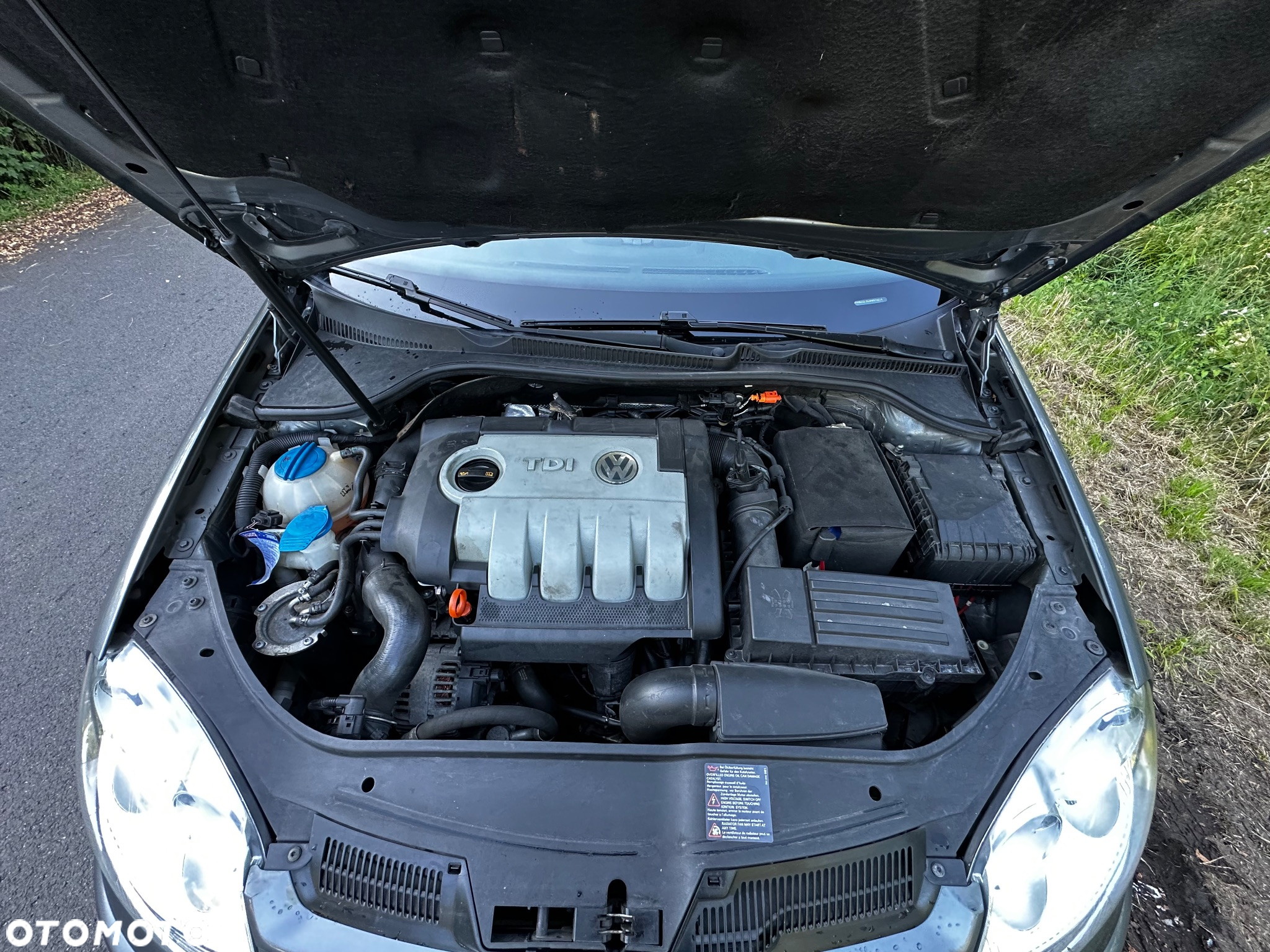 Volkswagen Golf V 1.9 TDI Trendline - 36