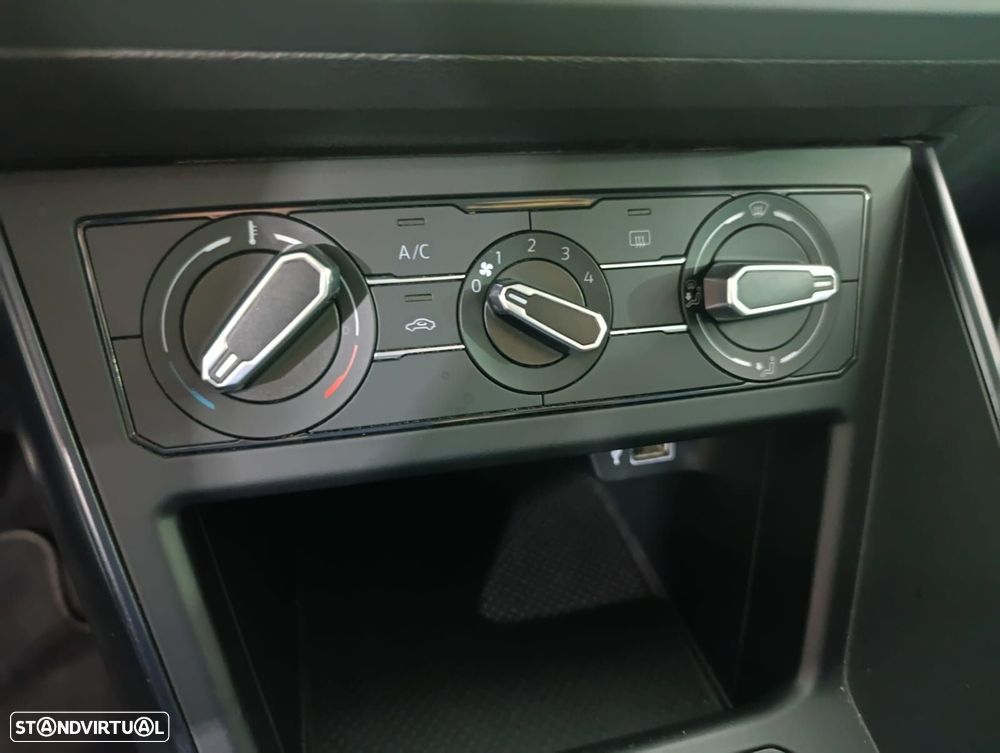 VW Polo 1.0 Confortline - 16