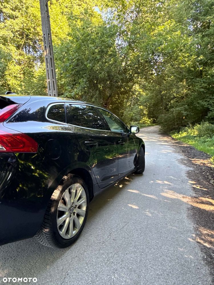 Volvo V40 D2 - 21