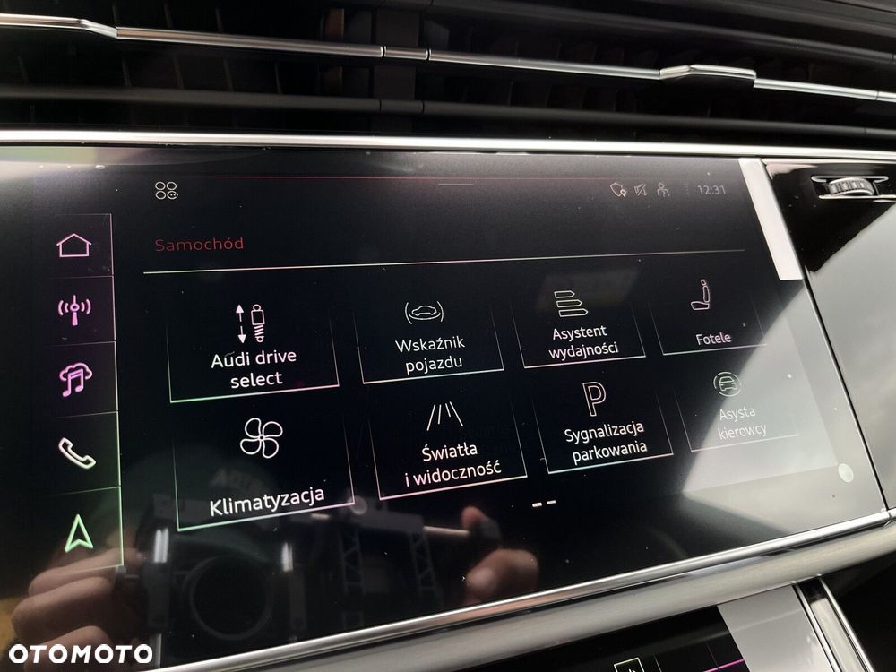 Audi Q8 - 36