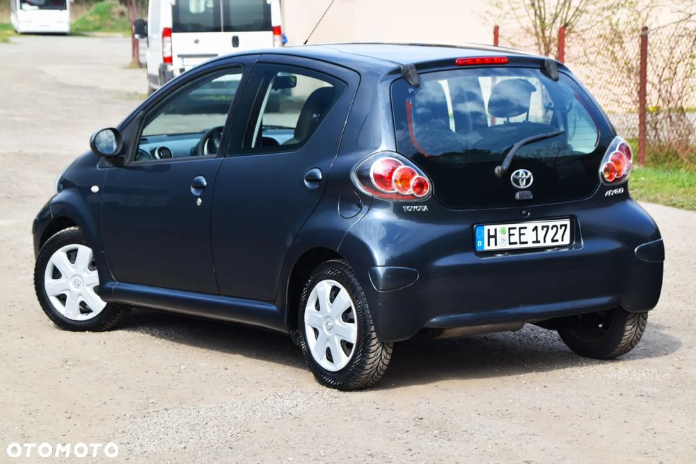 Toyota Aygo Standard - 19