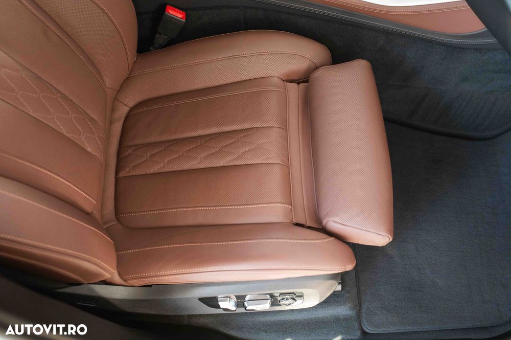 BMW X5 xDrive45e AT PHEV - 27