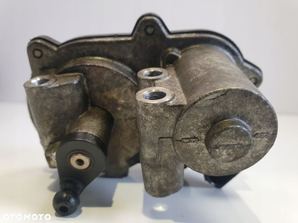 Audi A6 C6 2.0 TFSI NASTAWNIK KOLEKTORA 06F133482B - 11