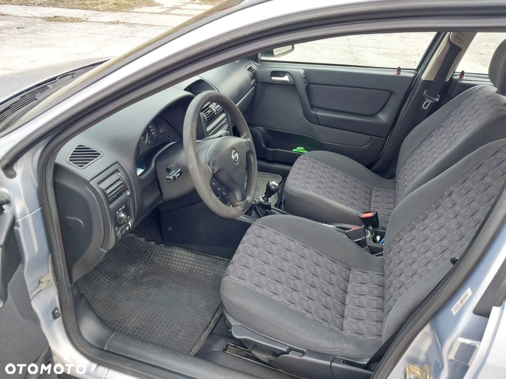 Opel Astra 1.6 GL / Start - 16