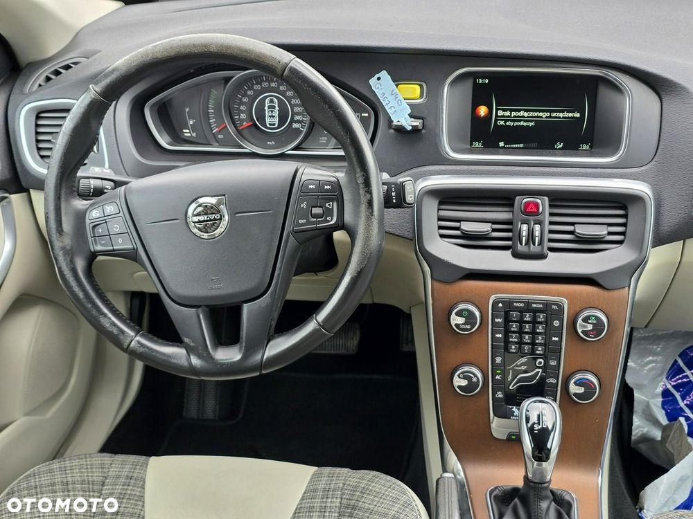 Volvo V40 - 15