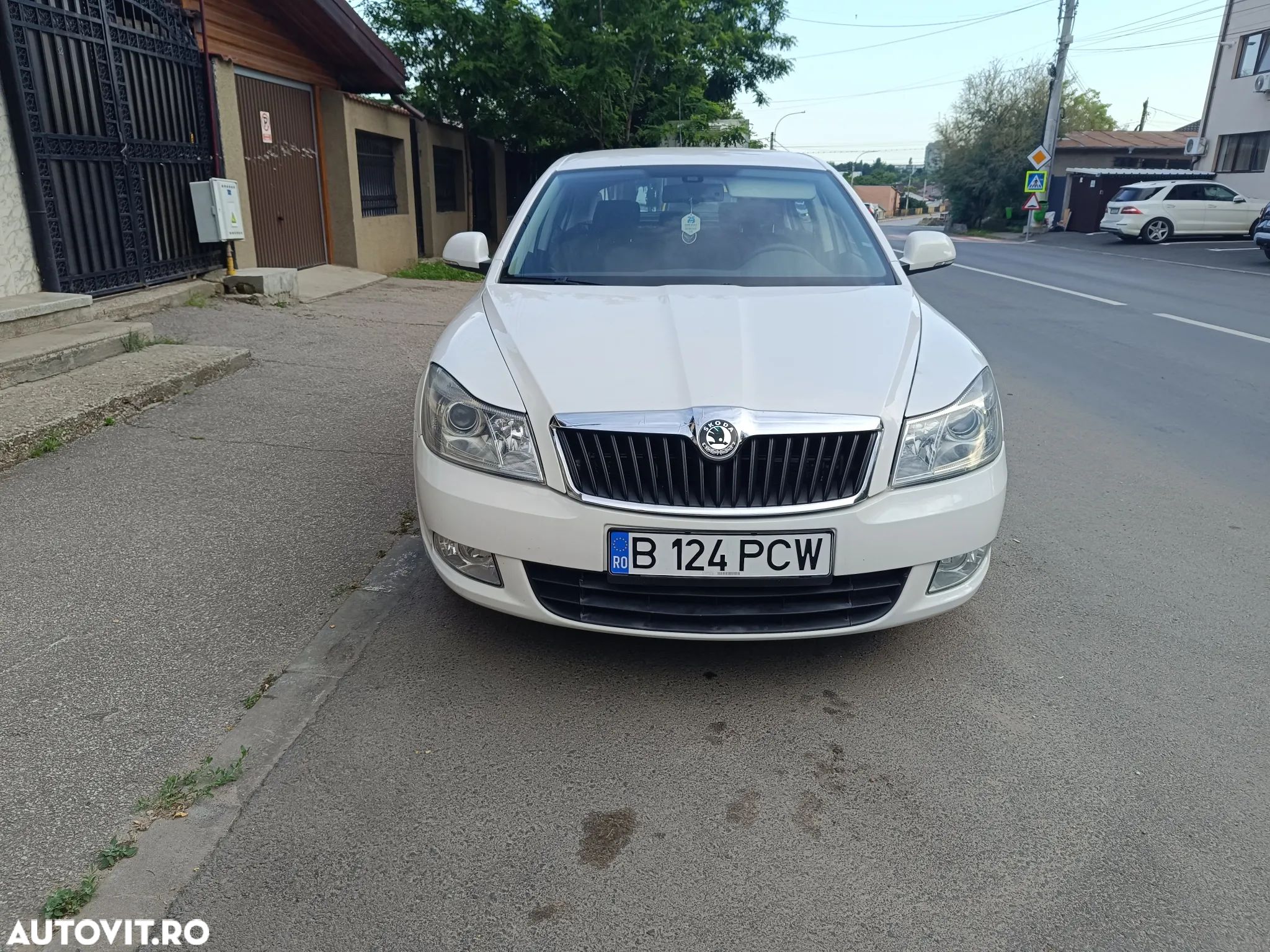 Skoda Octavia 1.6 TDI DPF Elegance Green tec - 1
