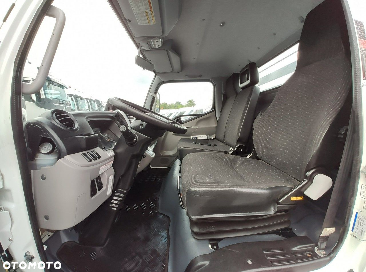 Mitsubishi Canter 7C18 3.0/150 KM Skrzyniowy Automat Klima - 19