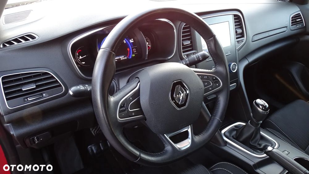 Renault Megane ENERGY TCe 130 INTENS - 9
