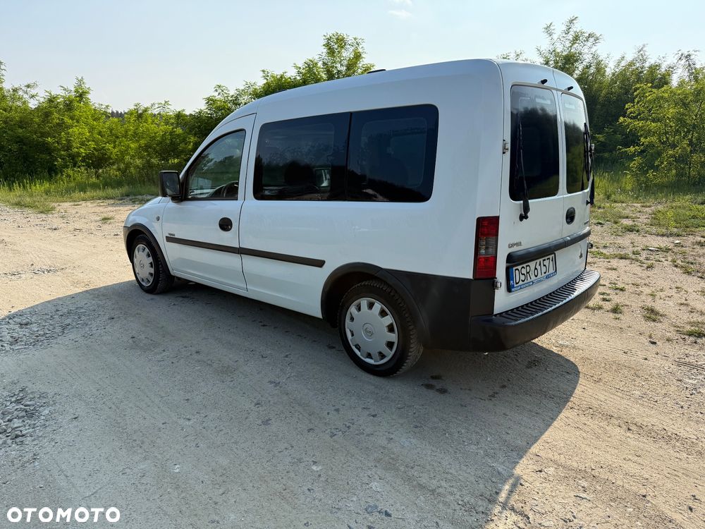 Opel Combo Tour 1.6 - 4