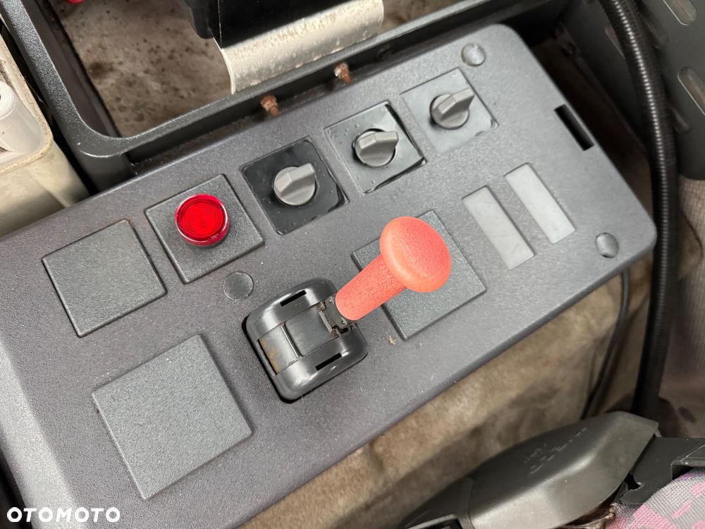 Iveco Eurotech 190E27 Hakowiec Solarka Piaskarka Specjalny Tylko 101tys km - 21