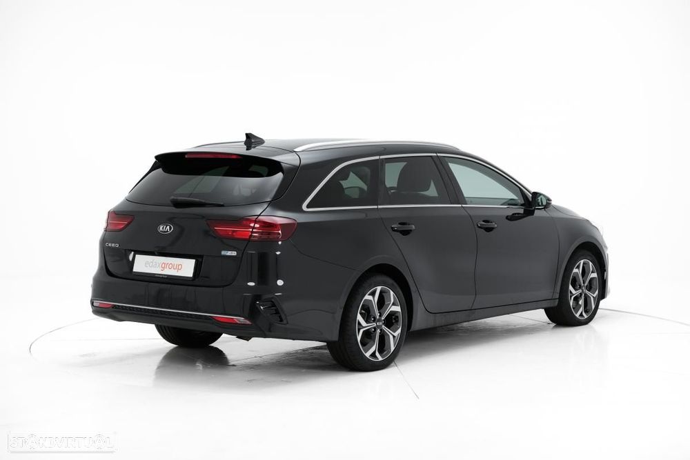 Kia Ceed SW 1.6 CRDi MHEV Drive - 3