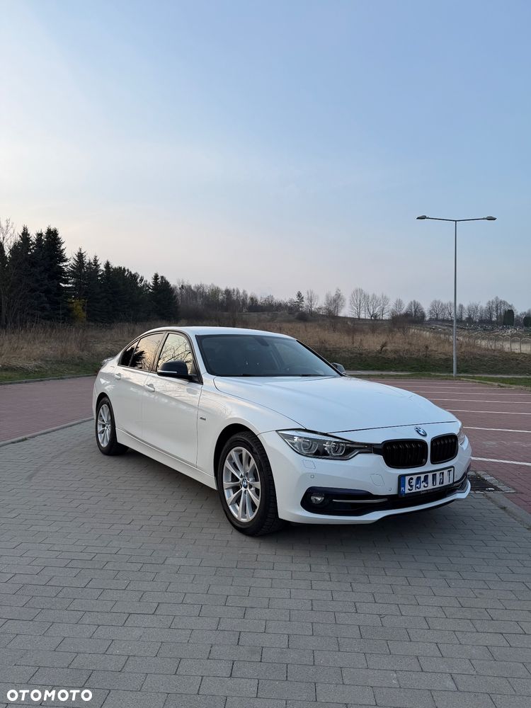 BMW Seria 3 318i Sport Line - 8