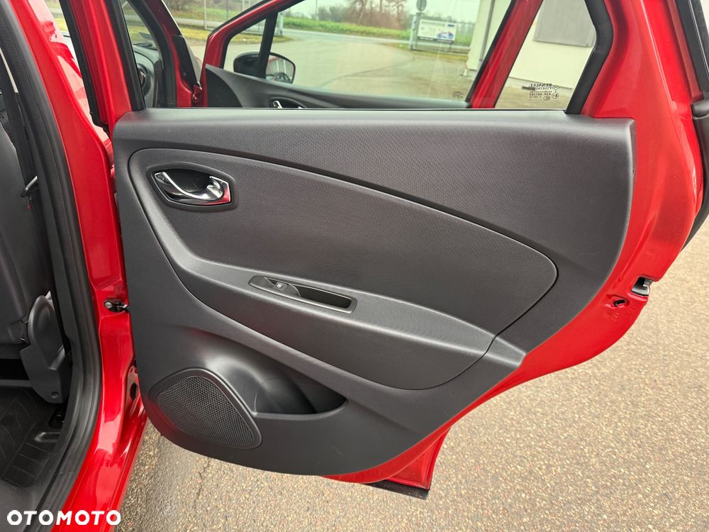 Renault Captur 0.9 Energy TCe Helly Hansen - 21