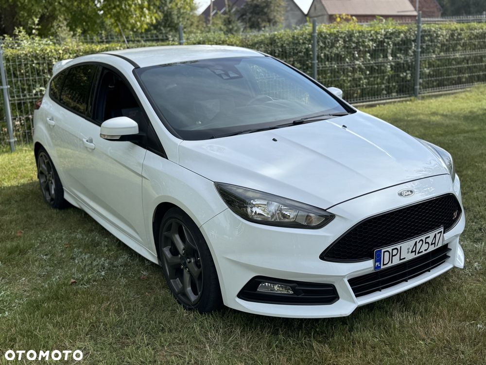 Ford Focus 2.0 EcoBoost ST-2 - 1